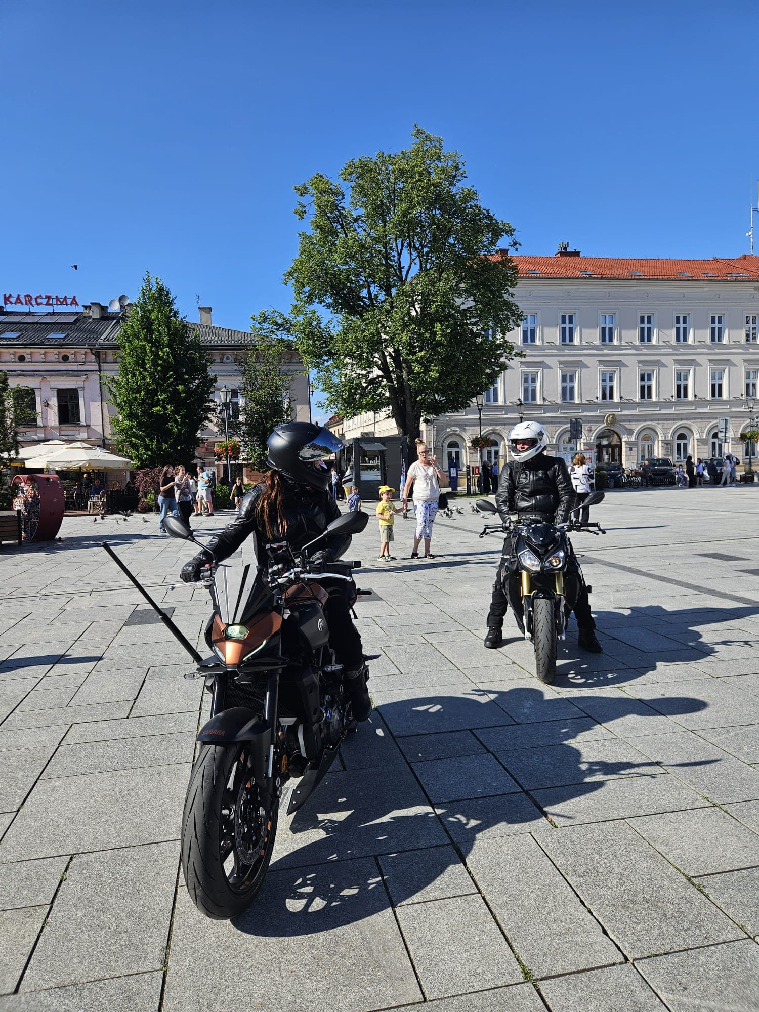 Motocykliści na trasie pierwszej edycji